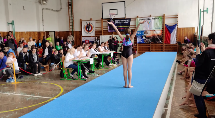 V Kelčovském dvojboji soutěžilo 200 gymnastek