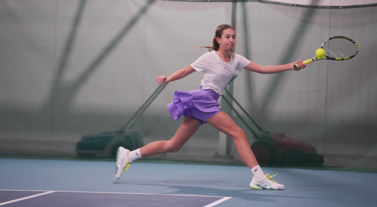 Talentovaná tenistka Karolína Šmídová ovládla mezinárodní turnaj v Norsku
