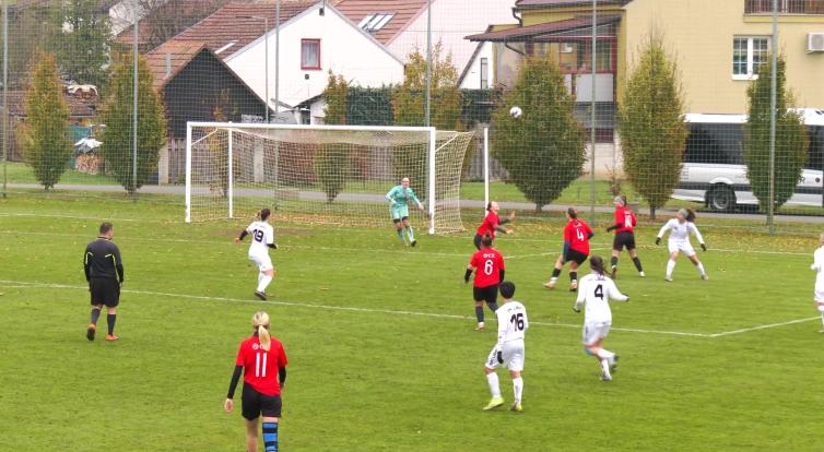 Fotbalistky ČSK jedou na vítězné vlně