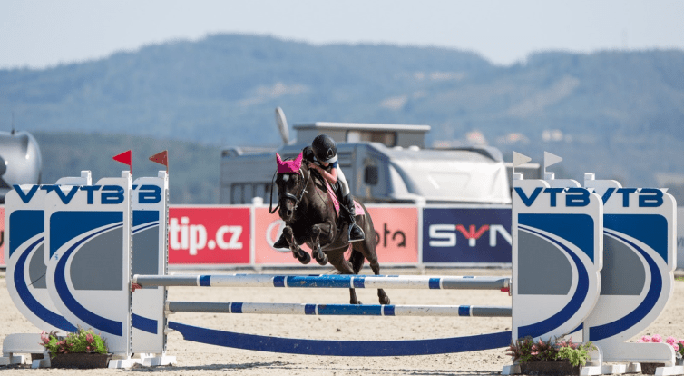 Ve Zlíně se zrodila nová jezdecká hvězda! Dvanáctiletá Eliška se stala Pony jezdcem roku