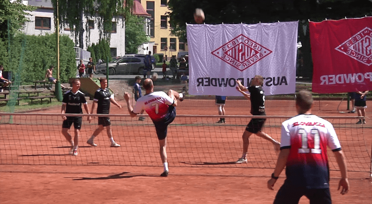 Ve Vsetíně se hrál nohejbalový AUSTIN Valach Open