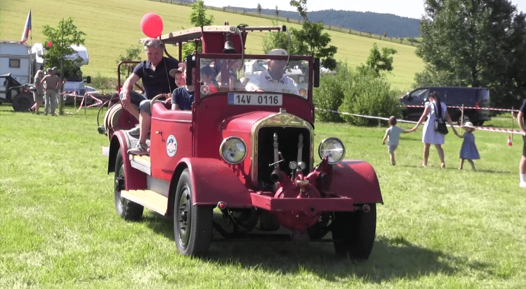 Hasiči v Tupesích slavili 135 let. Oslavy nabídly nostalgii i adrenalin 