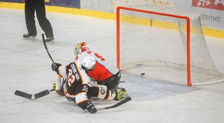 Sledge hokejisté Zlína na úvod sezony porazili vicemistra z Pardubic