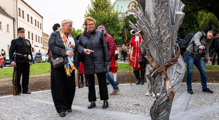 V Kroměříži odhalili památník díla biskupa Karla II. z Lichtensteinu-Castelcorna. Jeho vznik provázely spory