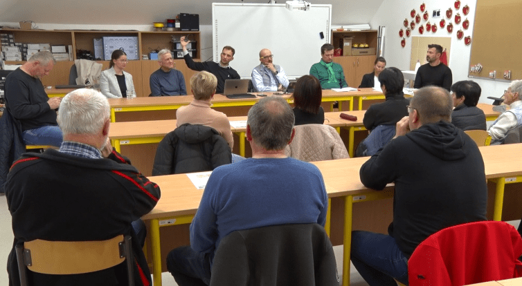 Obyvatelé místních částí města se setkali s jeho vedením na Hovorech s občany