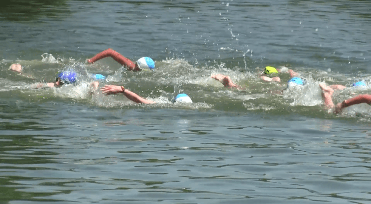 Plavecký oddíl z Hodonína ovládl počtvrté Český pohár v dálkovém plavání