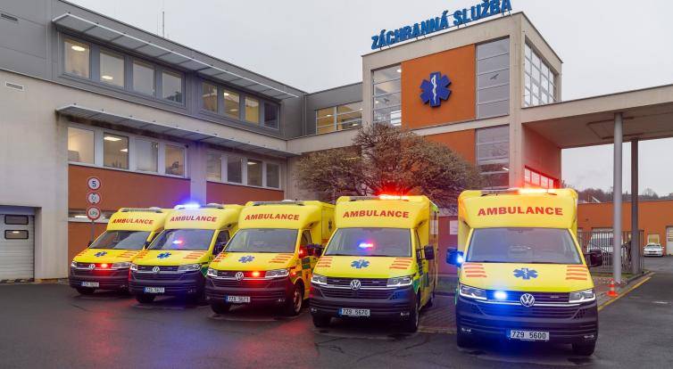 Krajská záchranná služba má pět nových sanitek