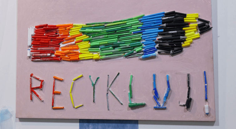 Výstavou škola ukončila dlouhodobý ekologický projekt