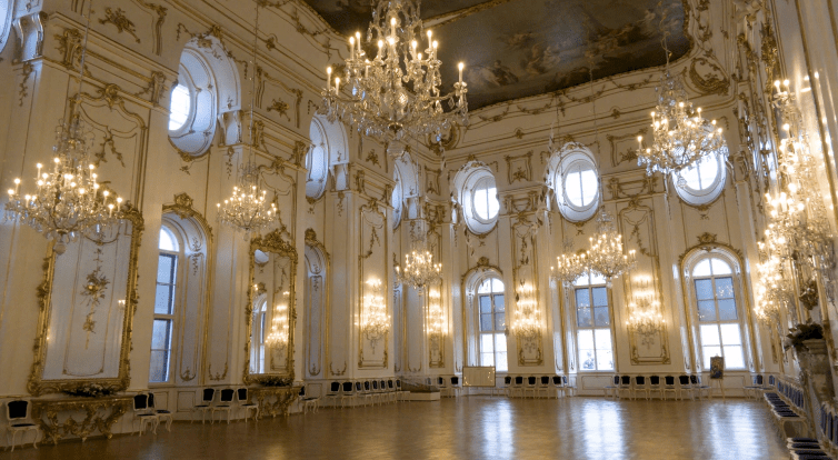 Série adventních prohlídek ukáže i nepřístupná místa kroměřížského zámku