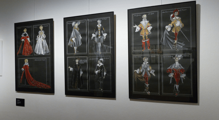 Nová výstava zavede návštěvníky na divadelní scénu