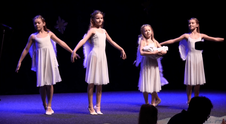 Na vánoční vystoupení se představilo na 240 žáků hodonínské ZUŠky