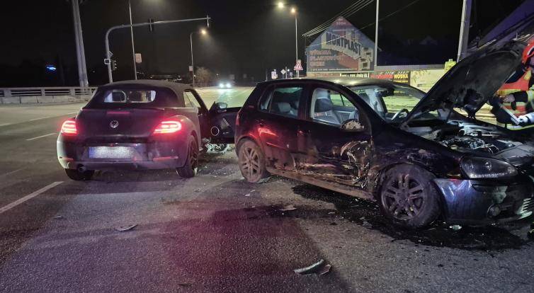 Srážka dvou vozidel v Uherském Brodě se obešla bez zranění