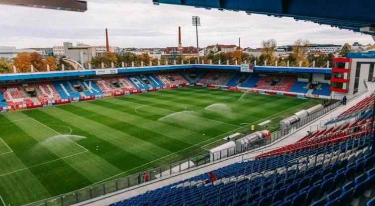 Fotbalové Slovácko stále řeší posílení kádru. Proti Baníku nenastoupí kapitán Trávník