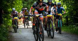 Bike Valachy Tour se stěhuje z Velkých Karlovic na Bílou. Závodníky zavede i na Slovensko