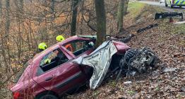 Vážná nehoda na Zlínsku. Student spěchal do školy, u Bohuslavic narazil do stromu