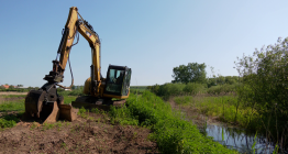 Povodí Moravy zahájilo práce na obnově vodní nádrže Gramanec