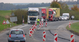 Zkouška nervů pro řidiče. Provoz na hlavním tahu na Slovensko řídí semafory