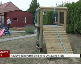 Azylový dům Petrklíč má nově vystavěné hřiště