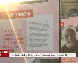 Na náměstí je k vidění výstava Nezapomeňme - listopad 89