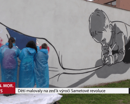 Děti malovaly na zeď k výročí sametové revoluce