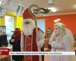 Děti v mateřské škole navštívil Mikuláš se svou družinou