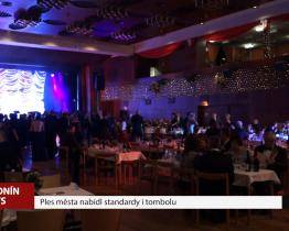 Ples města nabídl standardy i tombolu