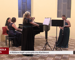 V Klášterní kapli vystoupilo trio KlariVeroni