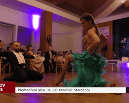 Předtančení plesu se ujali účastníci Stardance