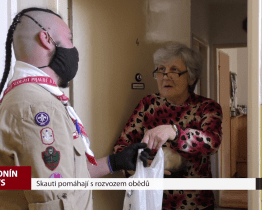Skauti pomáhají s rozvozem obědů