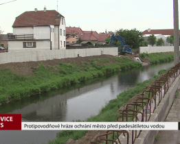 Protipovodňové hráze ochrání město před padesátiletou vodou