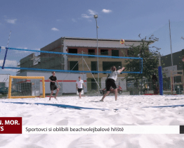 Sportovci si oblíbili beachvolejbalové hřiště