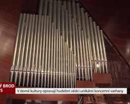 V domě kultury opravují hudební vědci unikátní koncertní varhany