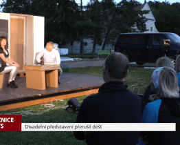 Divadelní představení přerušil déšť