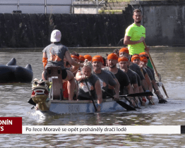 Po řece Moravě se opět proháněly dračí lodě
