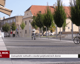 Zastupitelé rozhodli o stavbě polyfunkčních domů