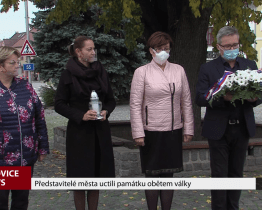 Představitelé města uctili památku obětem války