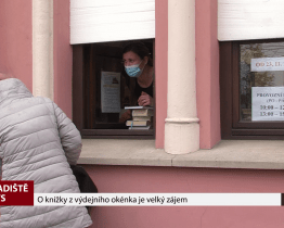 O knížky z výdejního okénka je velký zájem
