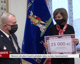 Okresní sdružení hasičů předalo šeky na boj s koronavirem