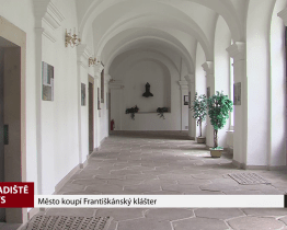 Město koupí Františkánský klášter