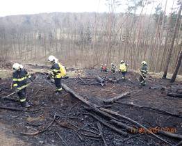 Silný vítr nadělal pořádnou paseku, hasiči zasahovali v průběhu celého dne