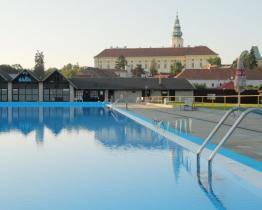 Kroměříž bude jednat se státem o koupi pozemků v areálu koupaliště Bajda