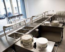 Dětem v hmotné nouzi pomohou Obědy do škol