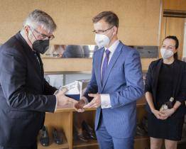 Hejtman Radim Holiš přijal velvyslance Vatikánu