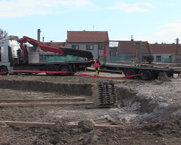 Radnice zahájila v březnu stavbu venkovních bazénů