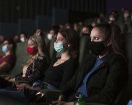 Kromě on-line projekcí nabídne Zlín Film Festival trháky v autokině