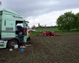 Dopravní nehodu nepřežila řidička osobního automobilu