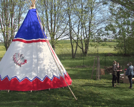 V ZŠ Na Výsluní se děti budou učit také v indiánském tee-pee