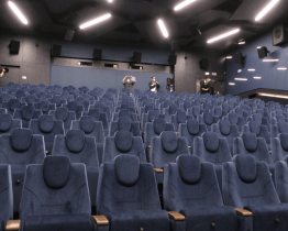 Z kina Svět je moderní multiplex