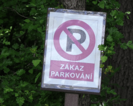 Řidiči porušují zákazy vjezdu