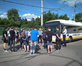 Fanoušci MHD nahlédli do útrob dopravního podniku